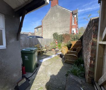 Studio to rent - Photo 2