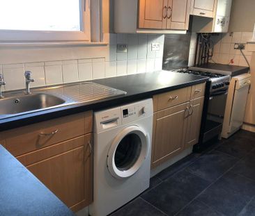 2 bedroom flat to rent - Photo 6