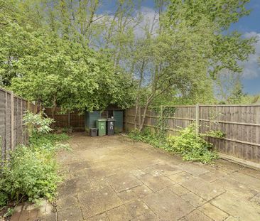 3 bedroom end of terrace house to rent - Photo 5