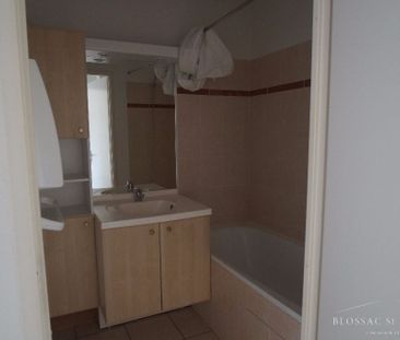 Location Appartement 2 pièces 42m² POITIERS 86000 - Photo 2