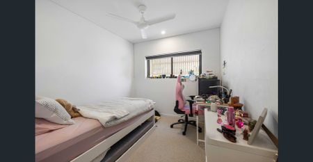 3 bedrooms 2 cars 3 storages with city view - Photo 3