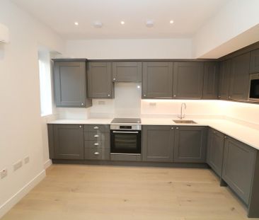 Ground floor flat to rent - Photo 1