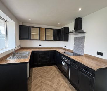 3 bedroom semi-detached house to rent - Photo 6