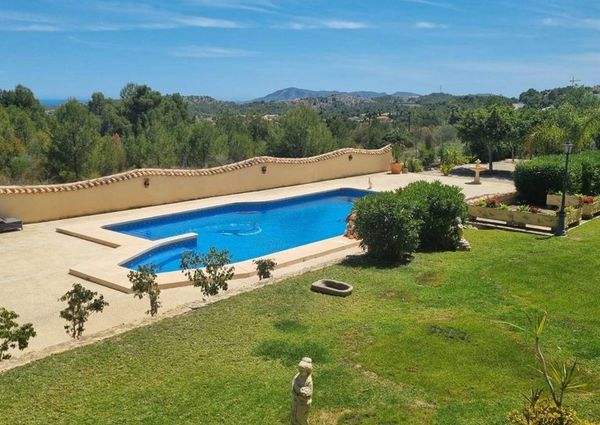 4 room luxury Villa for rent in Polop, Spain