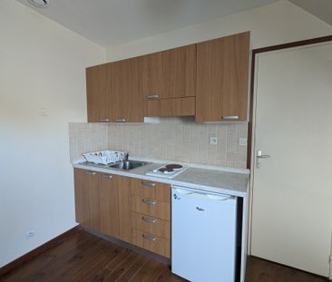 Location Appartement 2 pièces 30m² ISSOUDUN 36100 - Photo 4