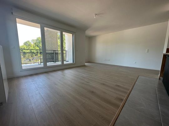 Location Appartement 2 pièces 69m² CHATENAY MALABRY 92290 - Photo 1