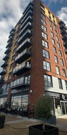 Centenary Quay, SO19 - Photo 2