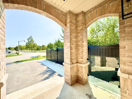 For Lease - 18 Silverwood Circle, Ajax, Ontario - Photo 5