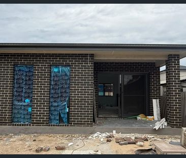 1/94 Delamere Street, Canley Vale, NSW 2166 - Photo 2