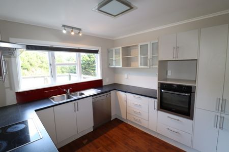 Kingston Living! - Photo 3