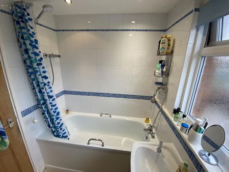 De Villiers Avenue, Liverpool, L23 - Photo 3
