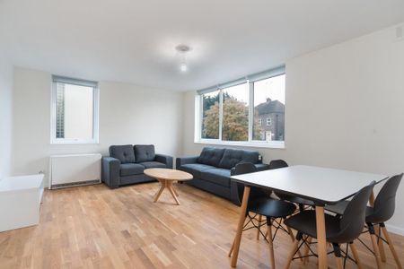 2 bedroom apartment to rent - Photo 2