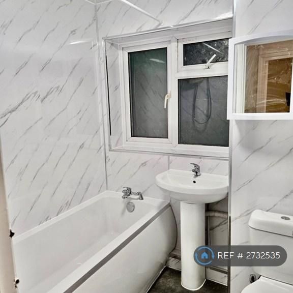 2 bedroom maisonette to rent - Photo 1