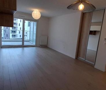 Location Appartement 3 pièces 68m² STRASBOURG 67000 - Photo 2