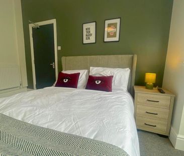 1 bedroom in a house share to rent - Photo 3