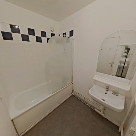 Location Appartement 2 pièces 53m² DUNKERQUE 59240 - Photo 3