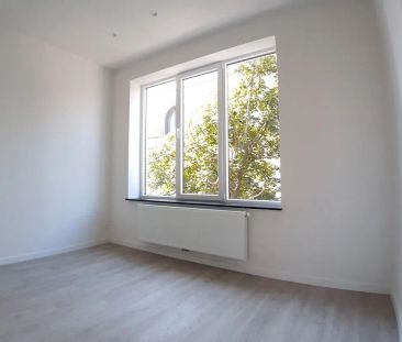 Mooi gerenoveerd appartement nabij het centrum van Hasselt - Photo 2