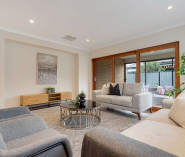 Luminous Living in a Perfect Position - Photo 2