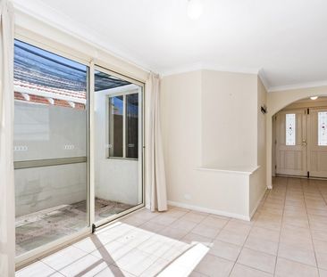 9A King George Street, Victoria Park WA 6100 - Townhouse For Rent |... - Photo 1