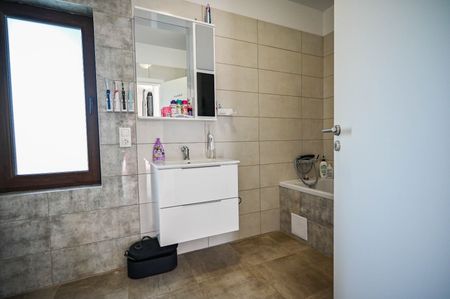 Casa mobilata si utilata Sanpetru - Fotografie 3