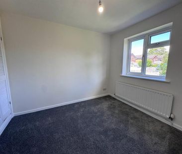3 Bedroom Link Detached To Let - Photo 5