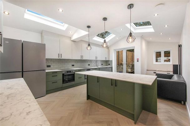 5 bedroom terraced house to rent - Photo 1