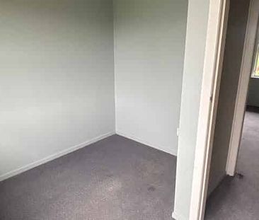 Charming 3BR Townhouse in Avalon! - Photo 2