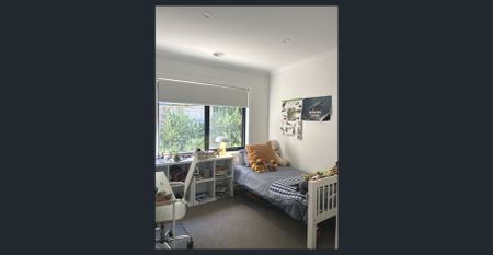 Contemporary Coastal Living in a Near-New Torquay Townhouse - Photo 5