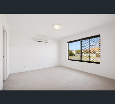 6 Dunns Way, Port Kennedy, WA 6172 - Photo 1