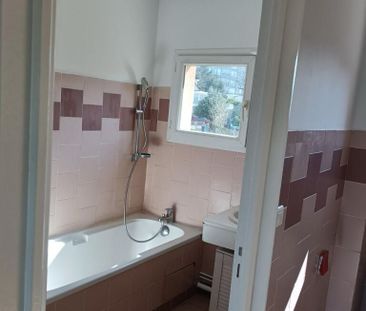 Location Appartement 3 pièces 63m² EVREUX 27000 - Photo 4