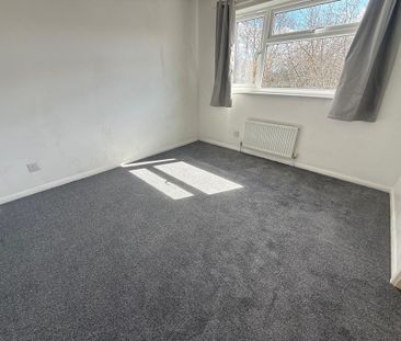 3 bedroom maisonette to rent - Photo 4