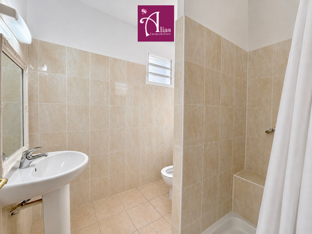 Location Maison 4 pièces 140m² PETIT BOURG 97170 - Photo 4