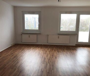 3-Raum-Wohnung mit EBK - Foto 1