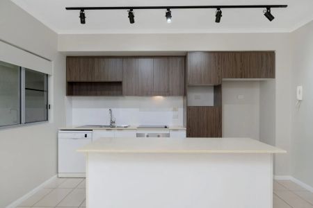 MODERN COMFORT AWAITS! - Photo 4