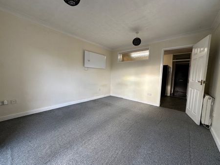 Studio Flat, Alma Road, SO14 - Photo 3
