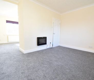 Cromwell Crescent, Pontefract - Photo 1