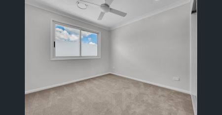 Brand New 3-Bedroom Townhouse – Premium Finishes & Ready to Move In - Photo 4