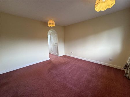 4 bedroom detached house to rent - Photo 3