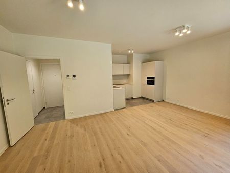Appartement te huur - Foto 3