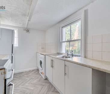 3 bedroom terraced maisonette to rent - Photo 6