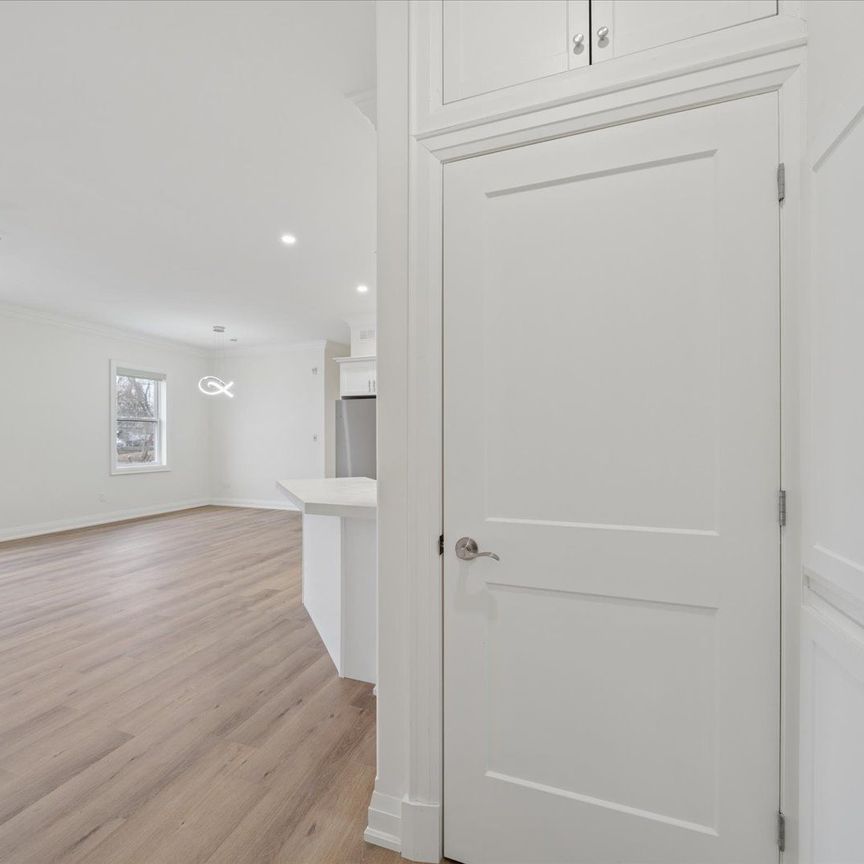 For Lease - 1027 Willcox Street Unit# 201, Selwyn, Ontario - Photo 1
