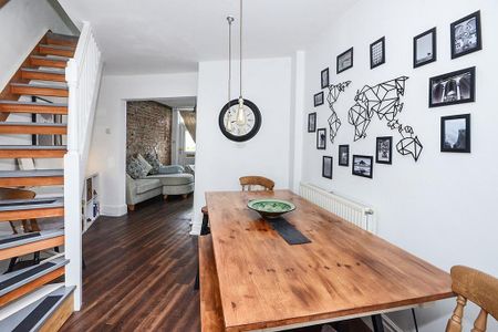 2 bedroom terraced house to rent - Photo 2