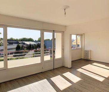 Location Appartement 4 pièces 71m² ANGERS 49000 - Photo 2