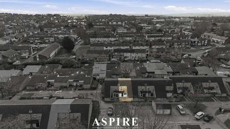 Eastbrooks, Pitsea, Basildon, SS13 - Photo 4