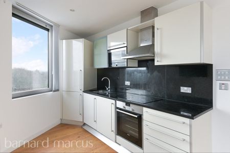 Altyre Road, CROYDON - Photo 2