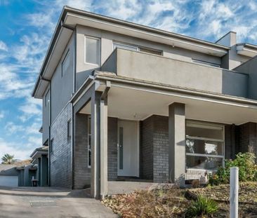 Stunning City Views! - Photo 5