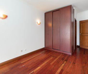 Apartamento T3 na Alameda da Guia | Garagem Box | Vista Mar - Photo 3