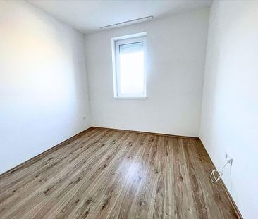 Kiadó újszerű állapotú lakás - Győr - Fotó 3