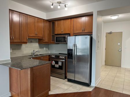 For Lease - 18 Holmes Avenue Unit# 1402, Toronto, Ontario - Photo 4