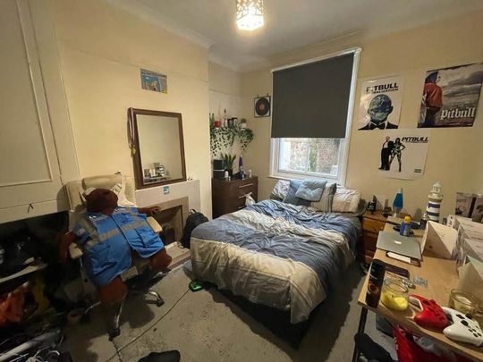 5 bedroom terraced house to rent - Photo 1